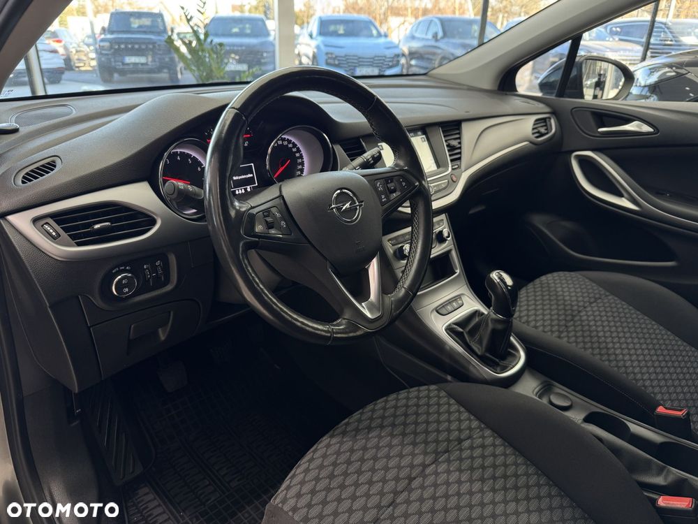 Opel Astra - 8