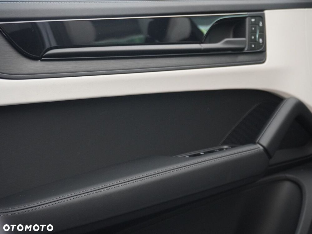 Porsche Cayenne S E-Hybrid PHEV Black Edition - 23