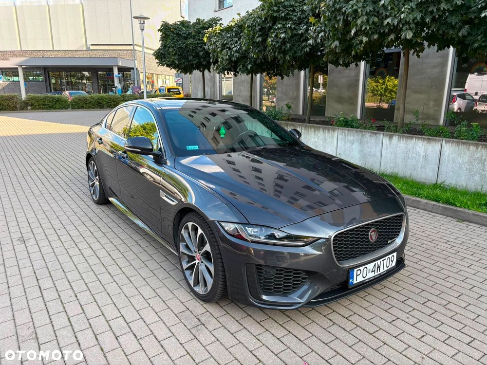 Jaguar XE 2.0 P250 R-Dynamic HSE - 6