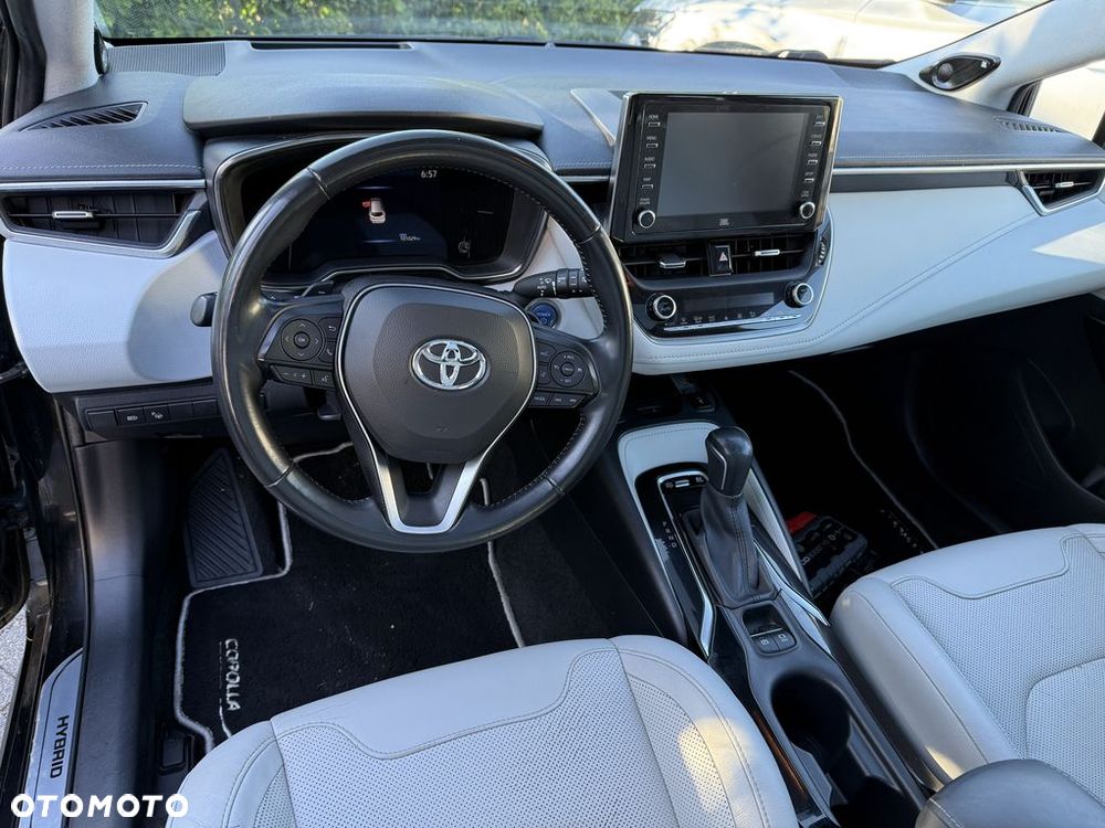 Toyota Corolla - 8