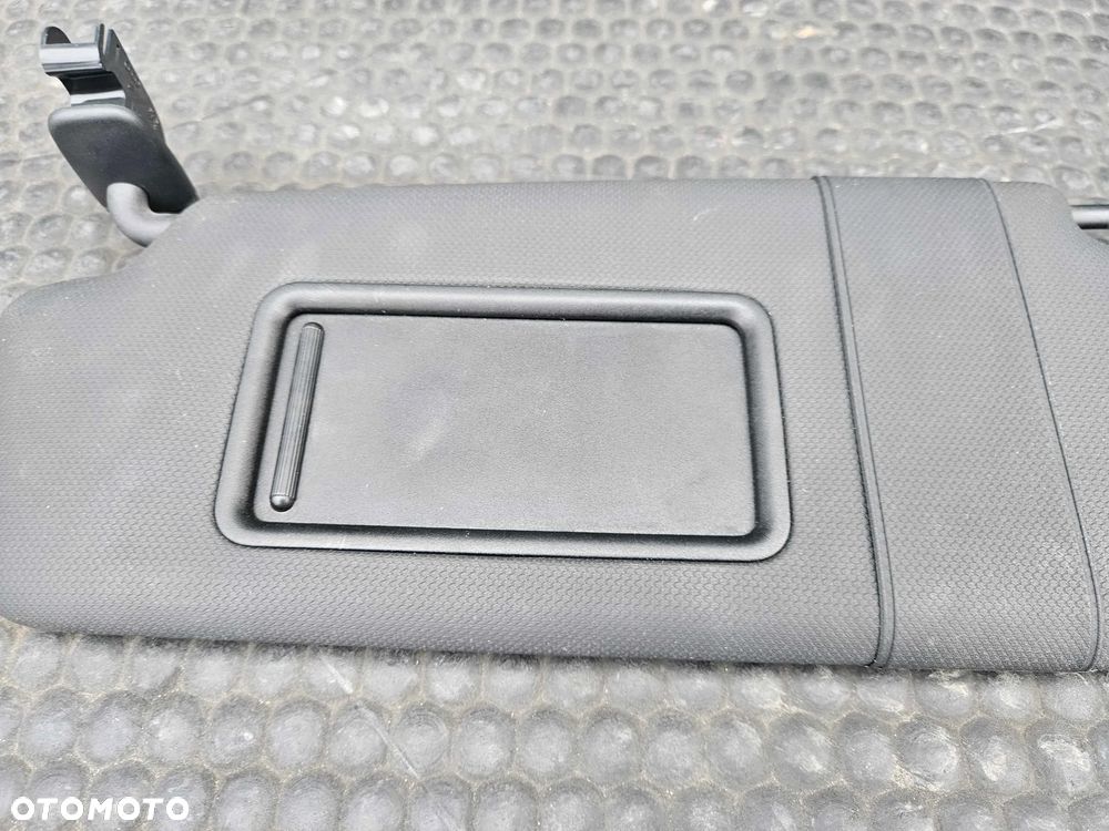 Daszek Słonecznik 8K0857551 8K0857552 Czarne S-Line Oslona Przeciwsloneczna Haczyk Lewa Prawa AUDI A4 B8 - 5