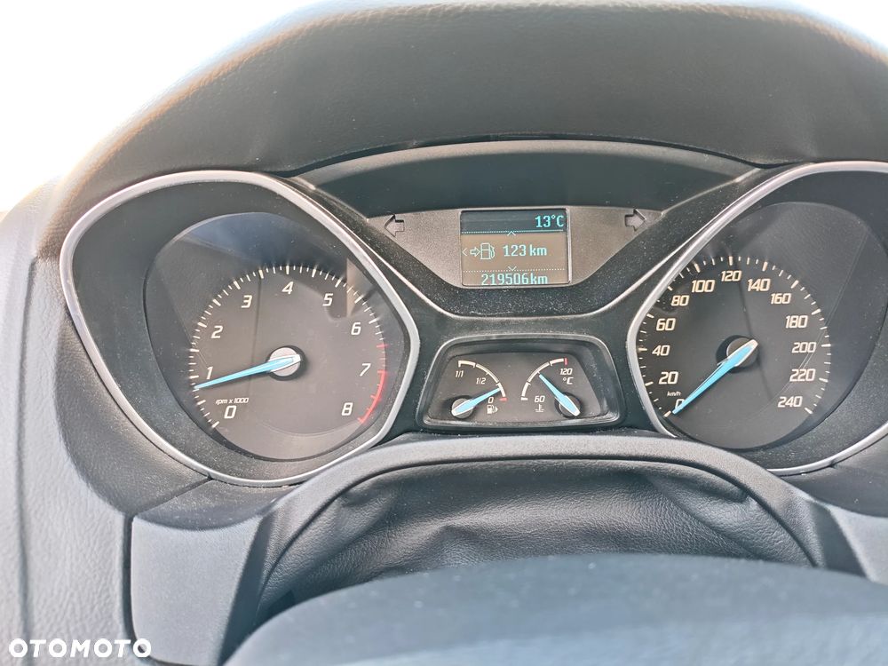Ford Focus 1.6 EcoBoost Titanium - 11