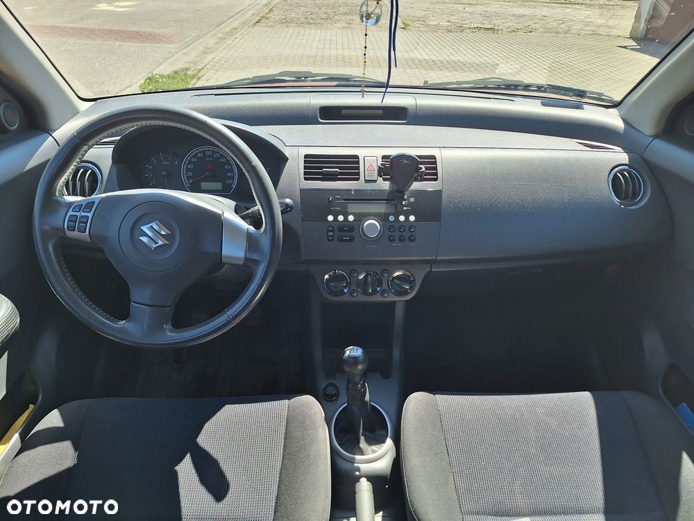 Suzuki Swift 1.3 GC (klm) - 12