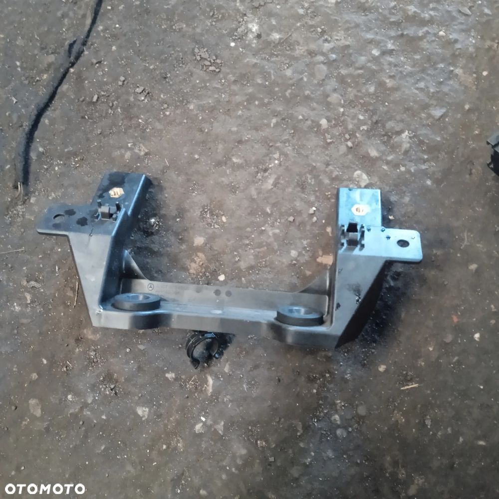 Wspornik filtra powietrza A9075284900 - 1
