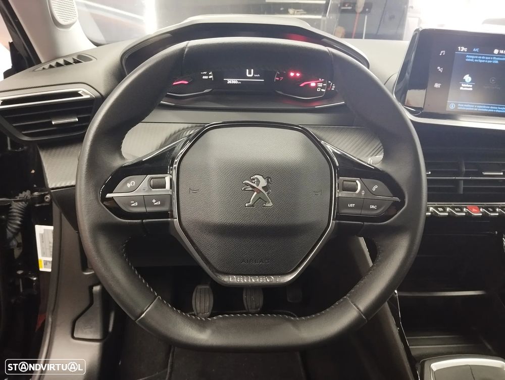 Peugeot 2008 1.2 PureTech Active Pack - 18