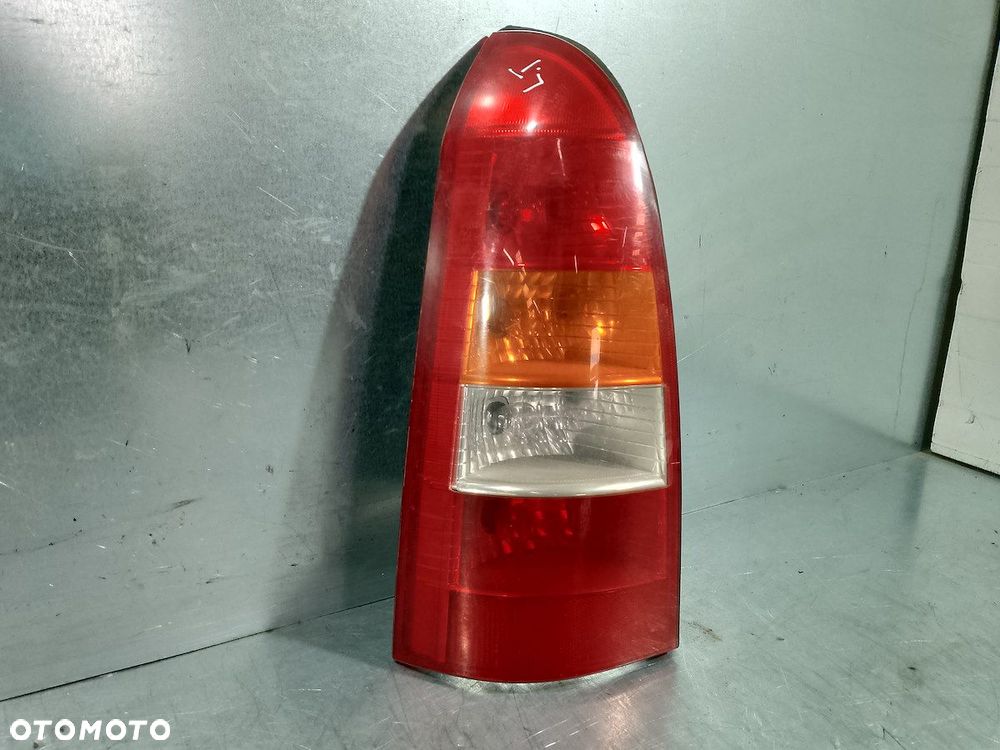 LAMPA TYLNA LEWA OPEL ASTRA G 393.033 KOMBI - 2