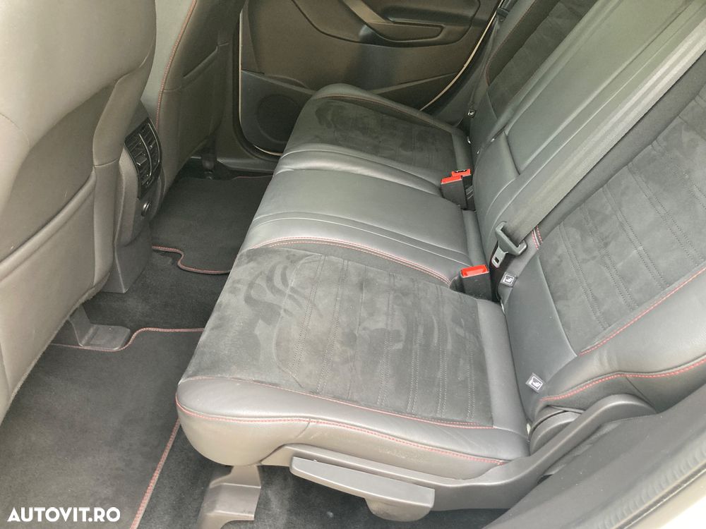 Ford Kuga 2.0 TDCi 4x4 Aut. ST-Line - 28