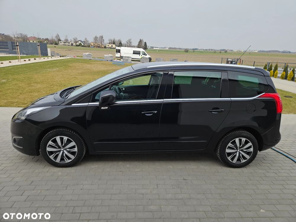 Peugeot 5008 HDI 150 Allure - 6