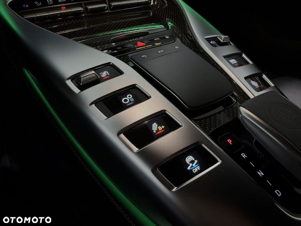 Mercedes-Benz AMG GT - 32