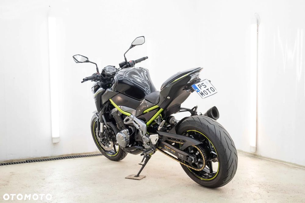 Kawasaki Z 900 - 8