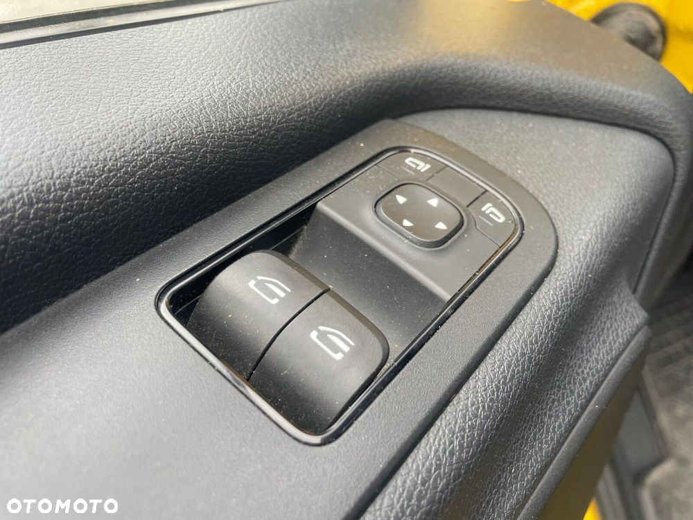 Mercedes-Benz Sprinter FURGON, ZABUDOWA KURIER - 20