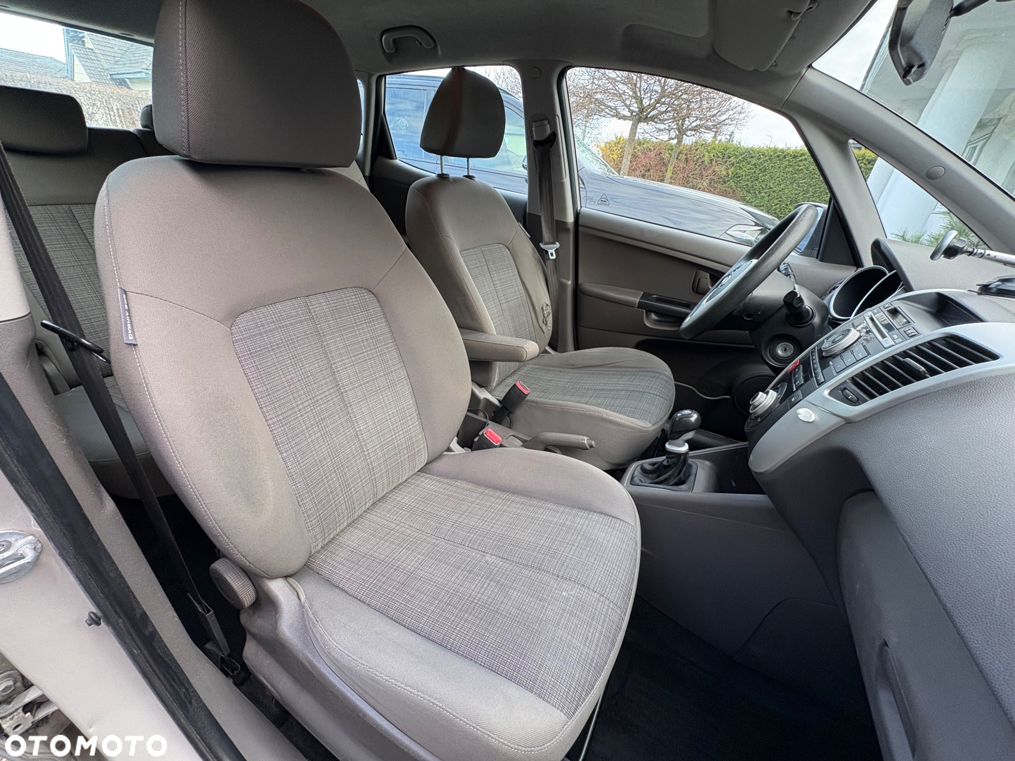 Kia Venga - 9