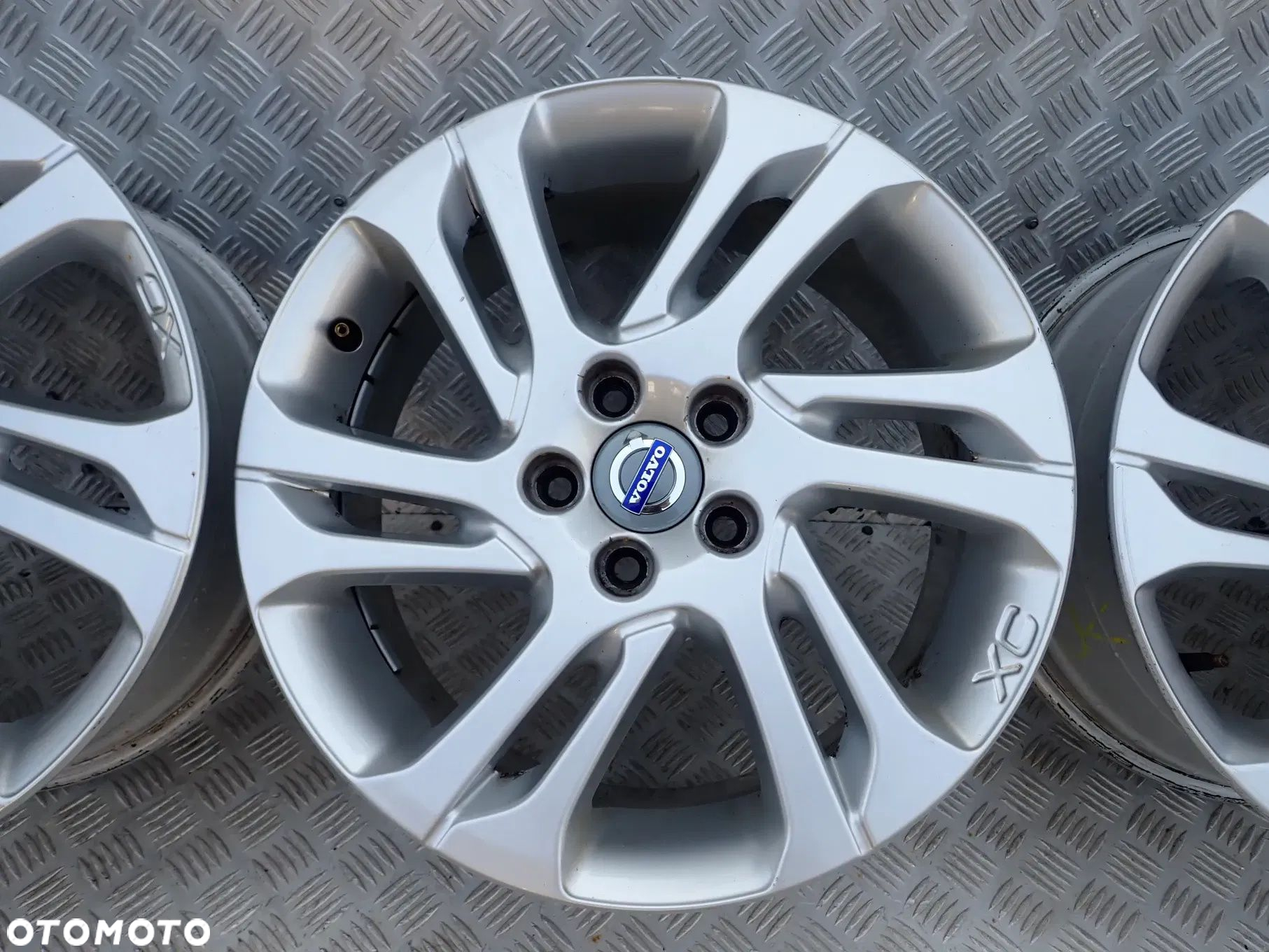 FELGA ALUMINIOWA VOLVO S60 V60 V70 XC 7,5JX17 ET 55 5X108 31362384 - 6