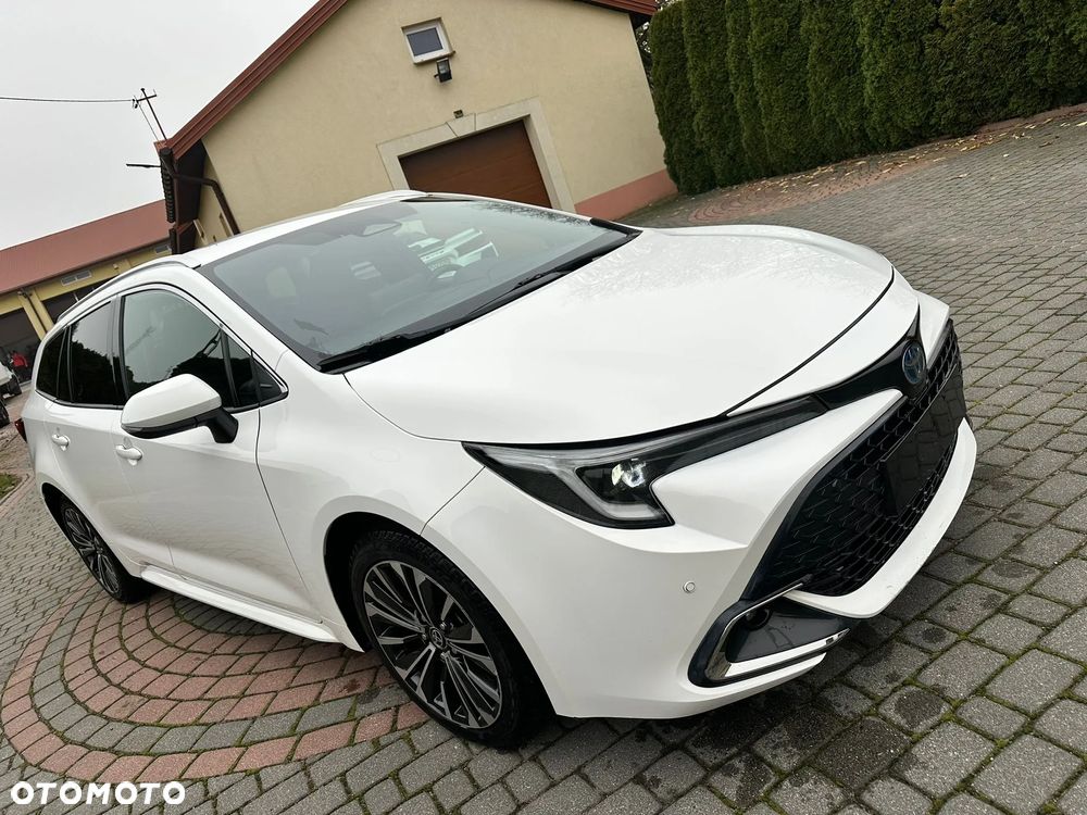 Toyota Corolla 1.8 Hybrid Touring Sports Business Edition - 1