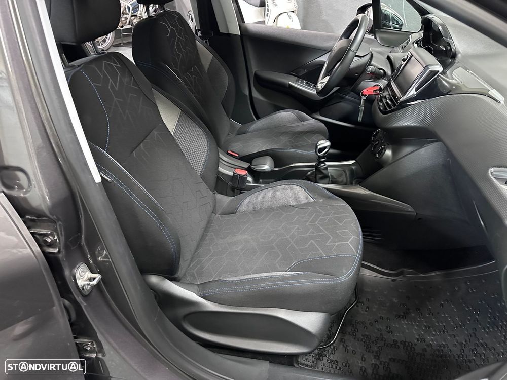 Peugeot 2008 1.5 BlueHDi Allure - 22
