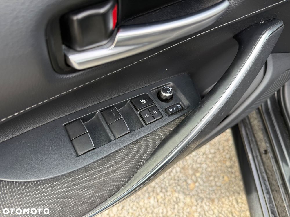 Toyota Corolla 1.8 Hybrid Comfort - 24