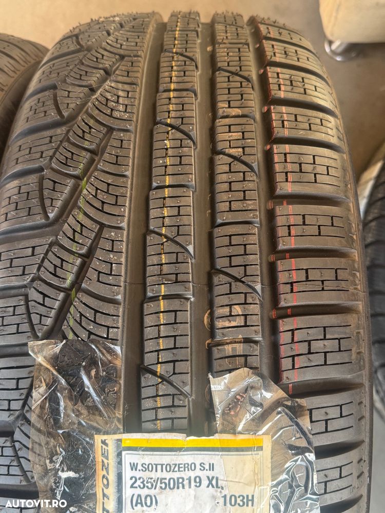 Vând 4 anvelope 235/50/19 Pirelli de iarnă noi - 3