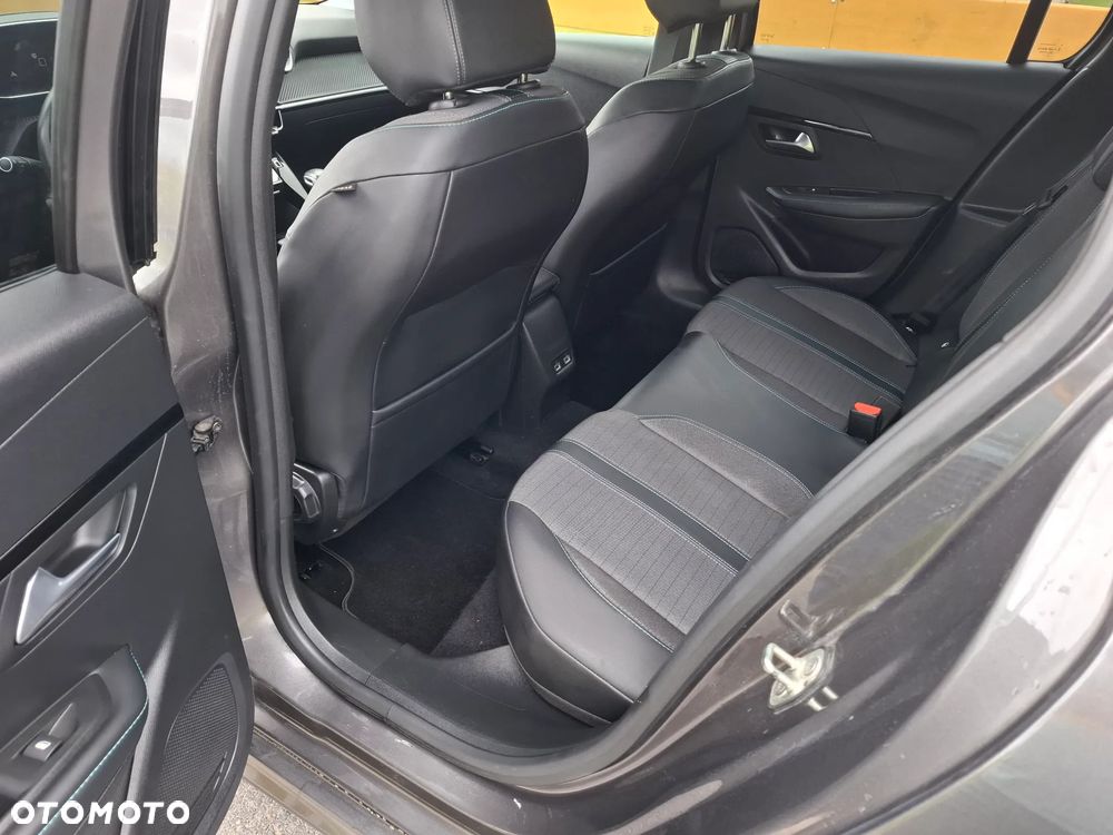 Peugeot 208 1.2 T Allure S&S - 22