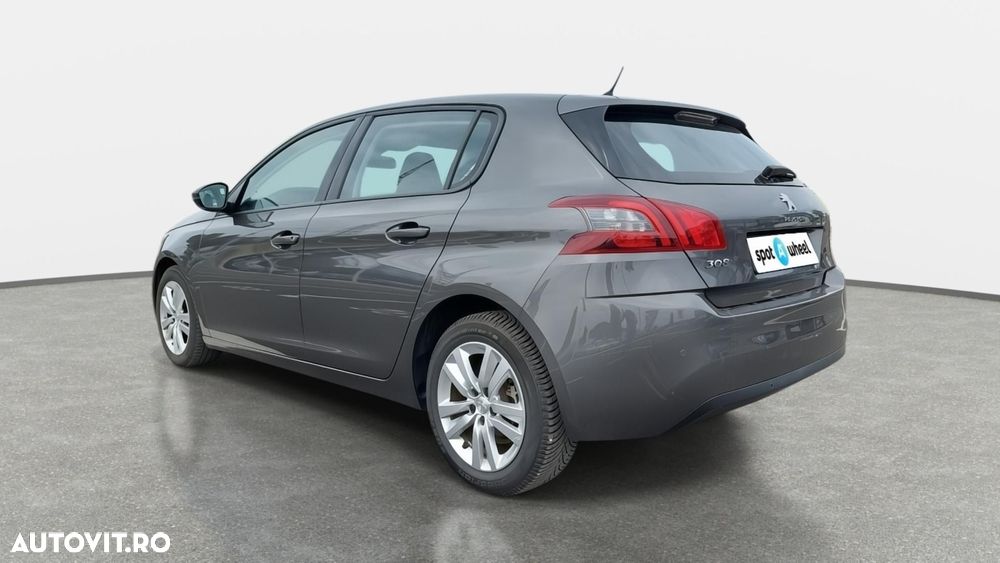 Peugeot 308 - 8