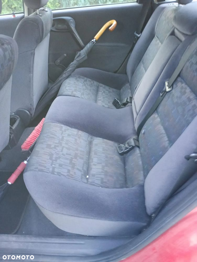 Opel Vectra 1.6 - 6