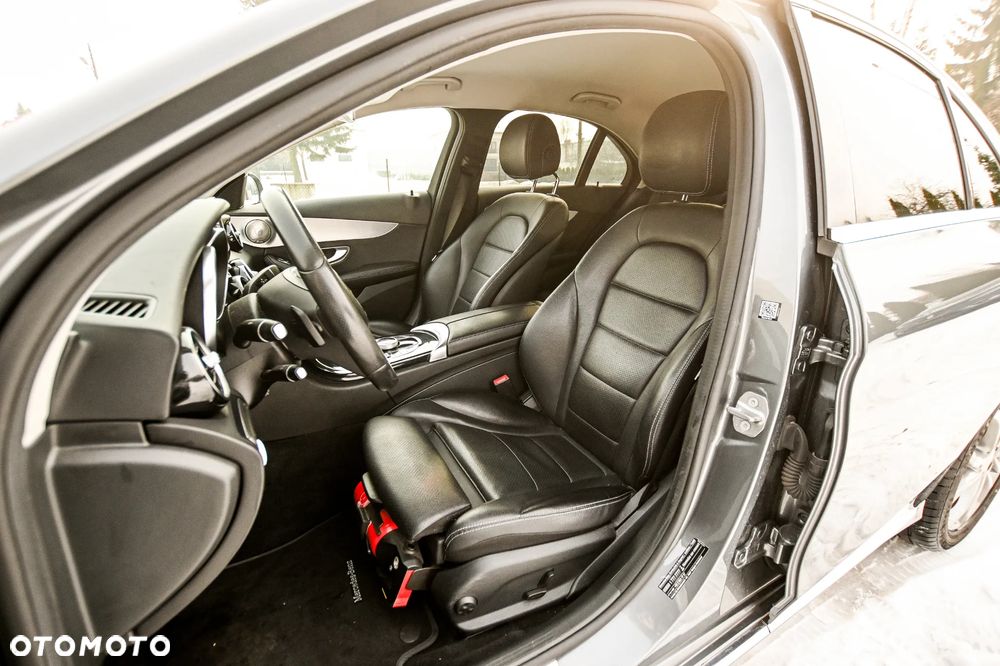 Mercedes-Benz Klasa C 180 (BlueTEC) d 7G-TRONIC - 31