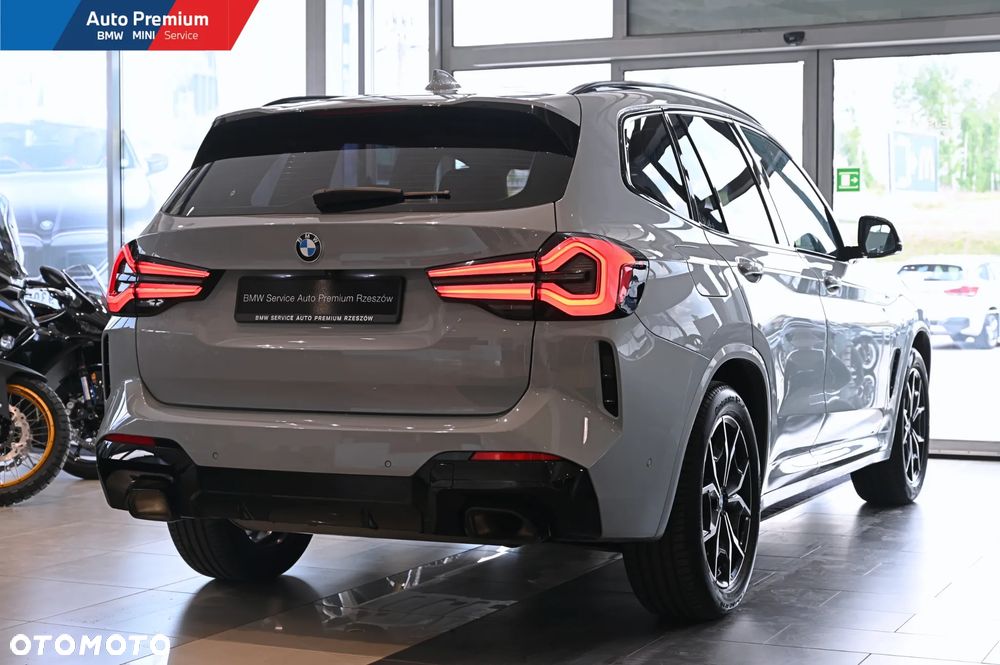 BMW X3 xDrive20i mHEV - 19