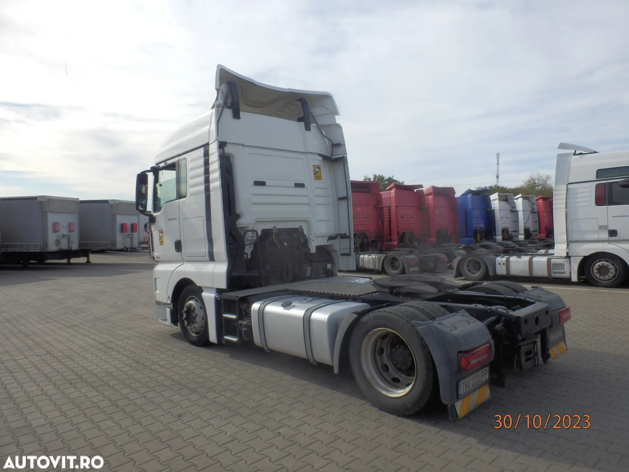 MAN TGX 18.460 MEGA Low Deck - 2