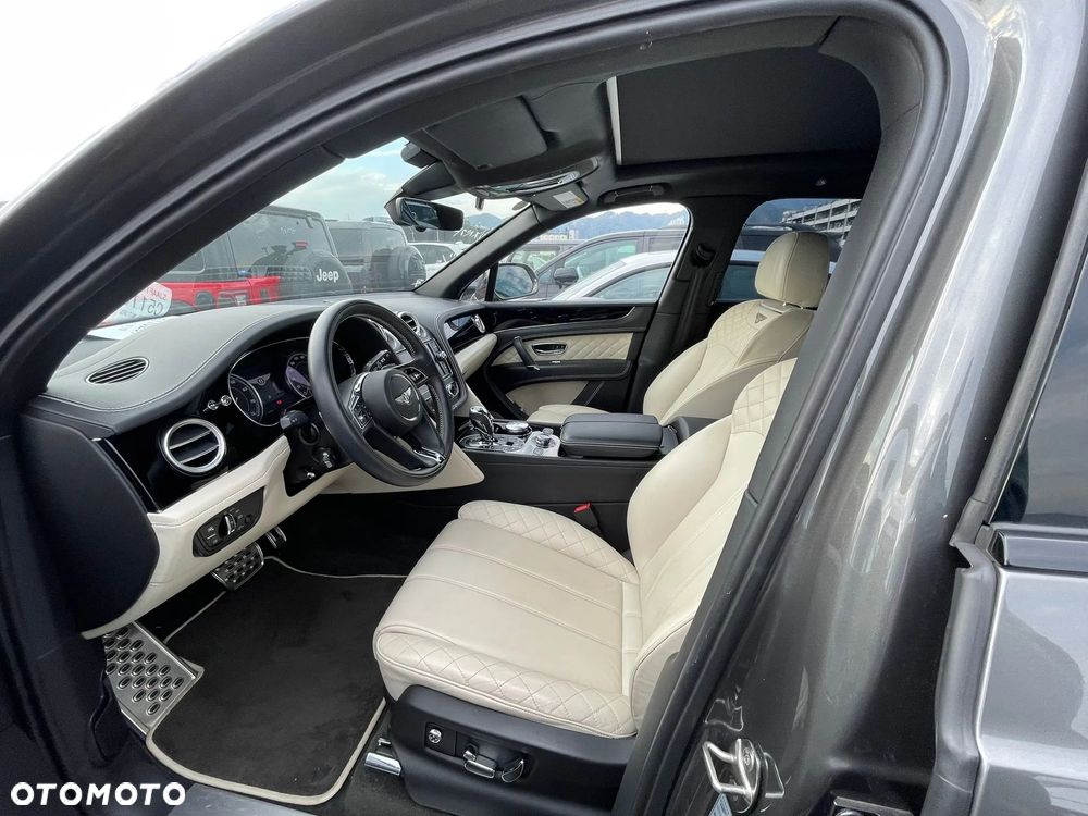 Bentley Bentayga W12 - 6