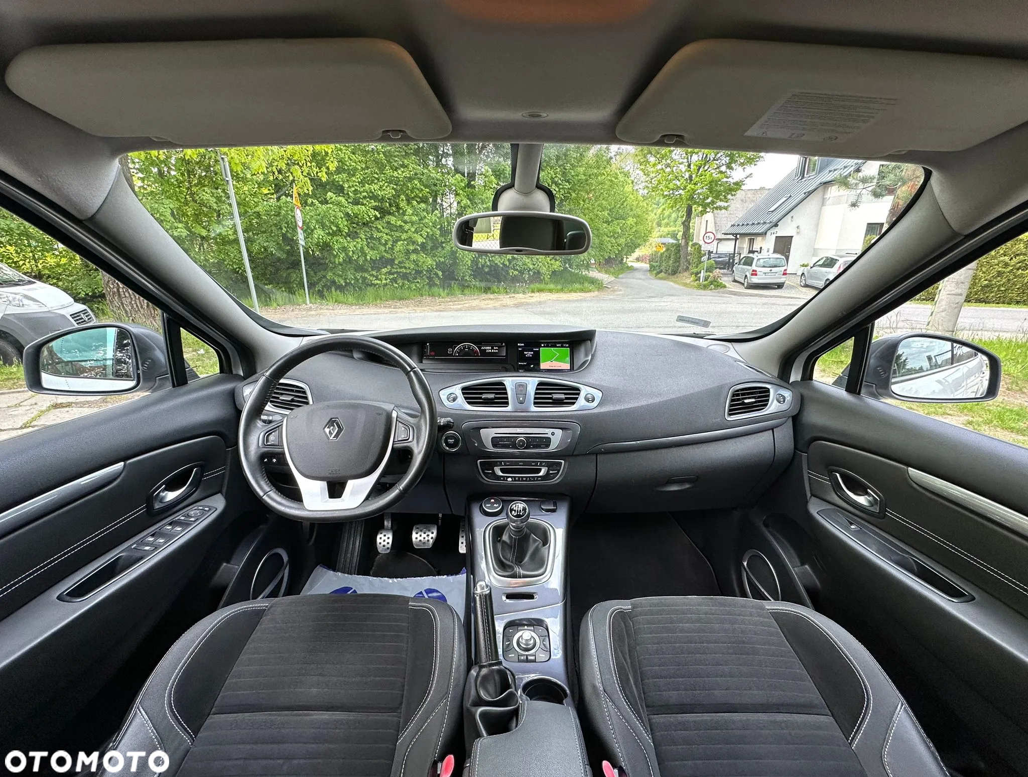 Renault Scenic Xmod 1.5 dCi Bose - 15