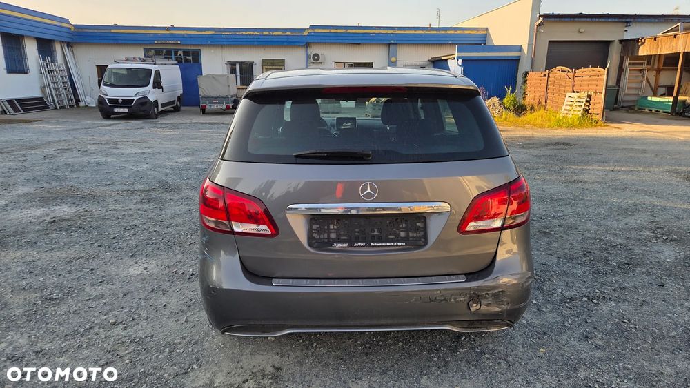 Mercedes-Benz Klasa B 180 (BlueEFFICIENCY) 7G-DCT - 15