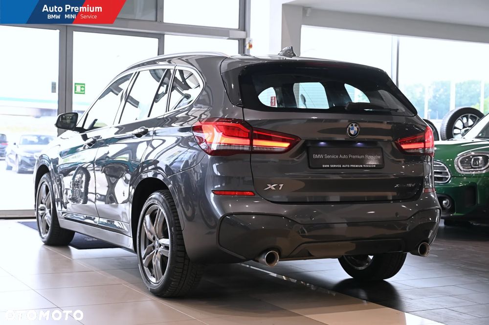 BMW X1 xDrive18d - 22