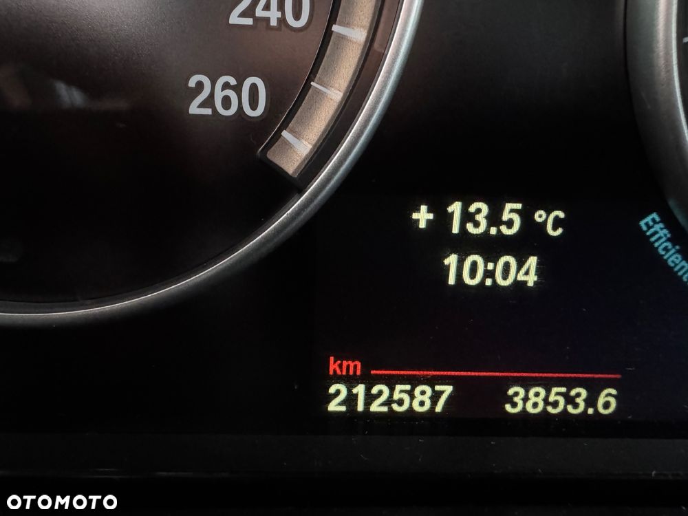 BMW X5 xDrive25d - 14