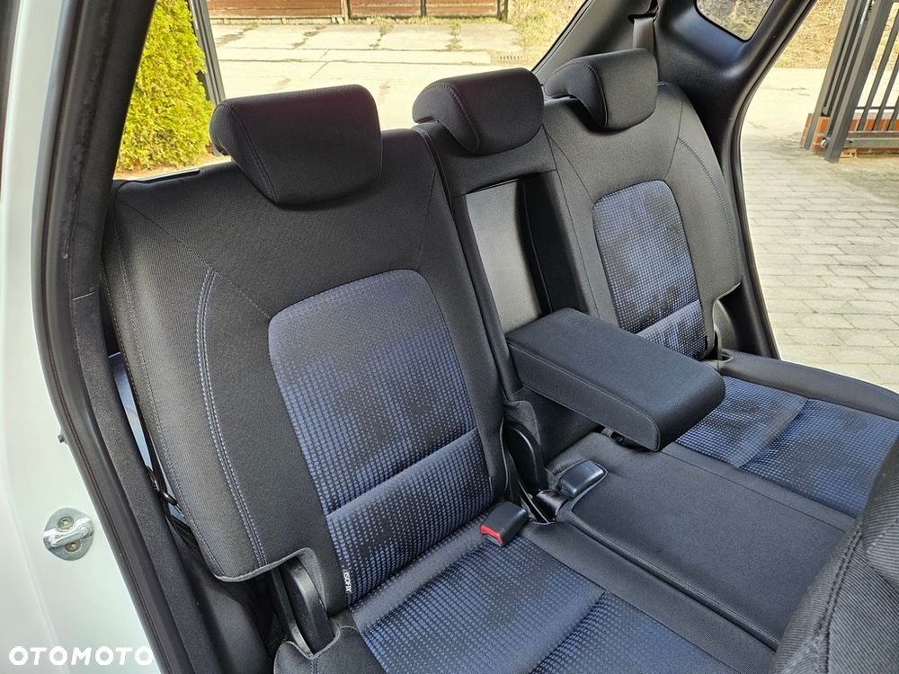Hyundai ix20 - 21