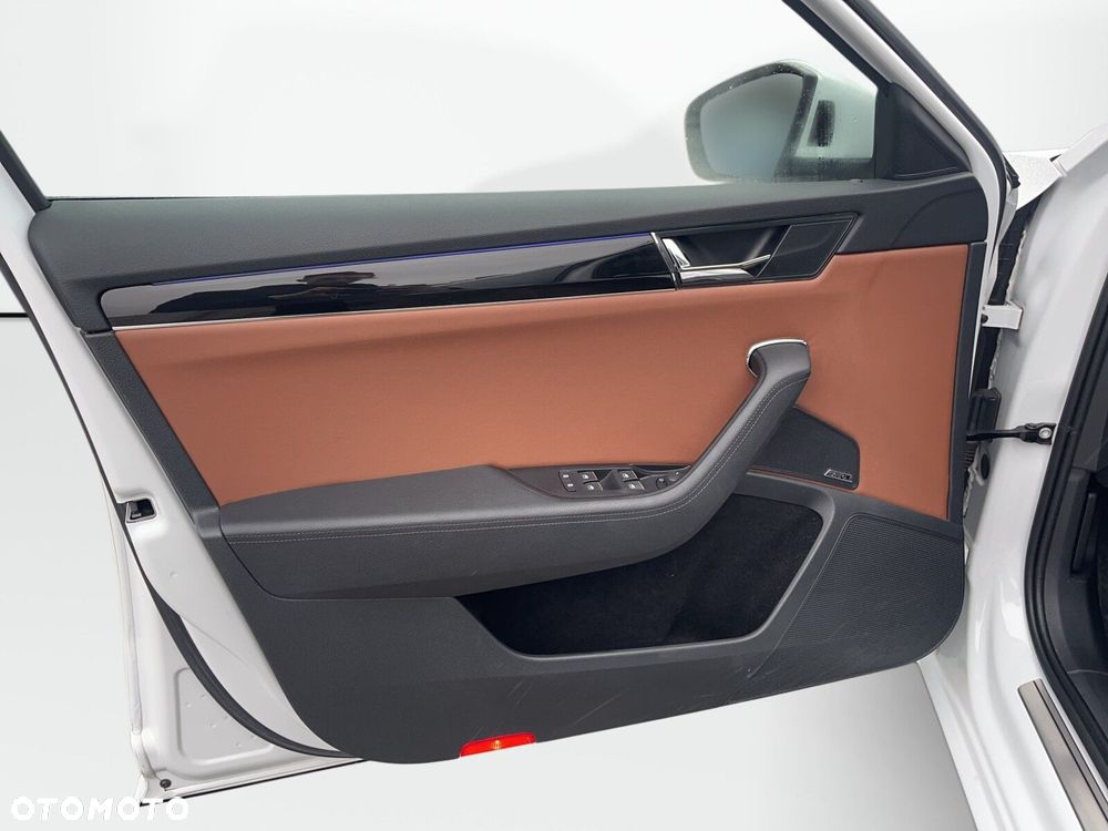 Skoda Superb 2.0 TDI SCR L&K DSG - 18