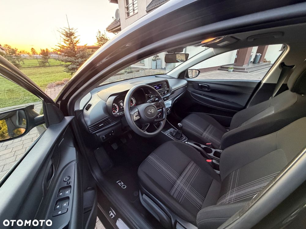 Hyundai i20 1.2 Pure - 19