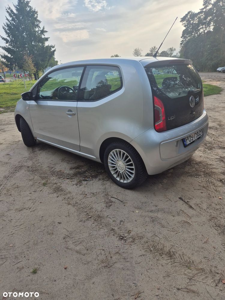 Volkswagen up! - 19