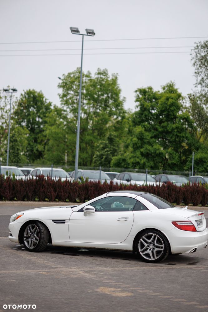 Mercedes-Benz SLK 300 9G-TRONIC - 3