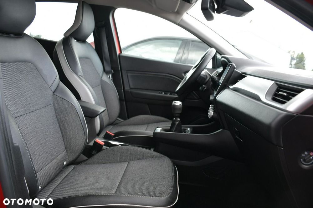 Renault Captur - 16