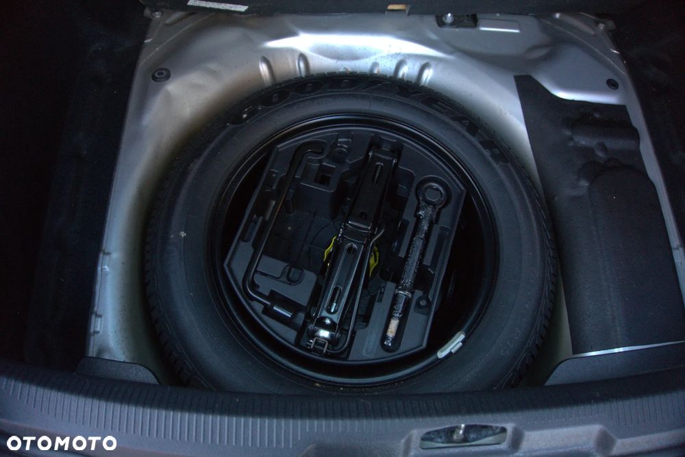 Peugeot 207 - 9