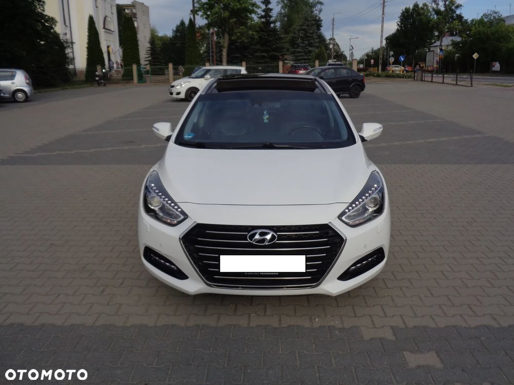 Hyundai i40 Kombi 1.7 CRDi DCT Premium - 14