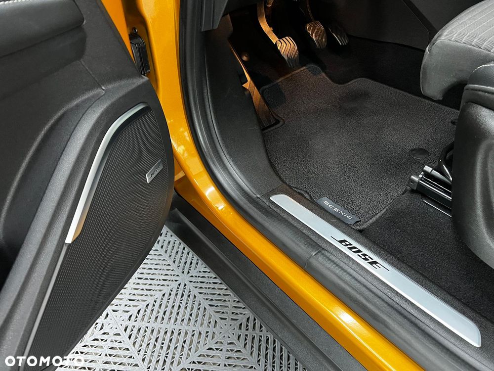 Renault Scenic 1.2 TCE Energy Bose Edition - 11