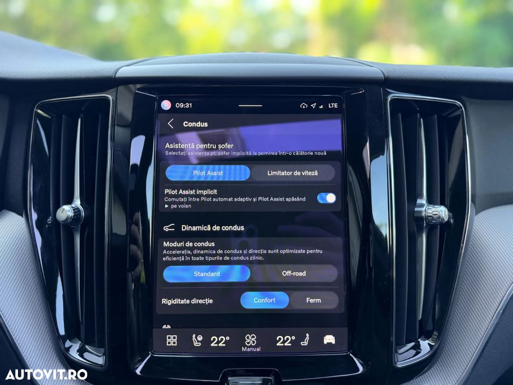 VOLVO XC60 2023 — imagine 18