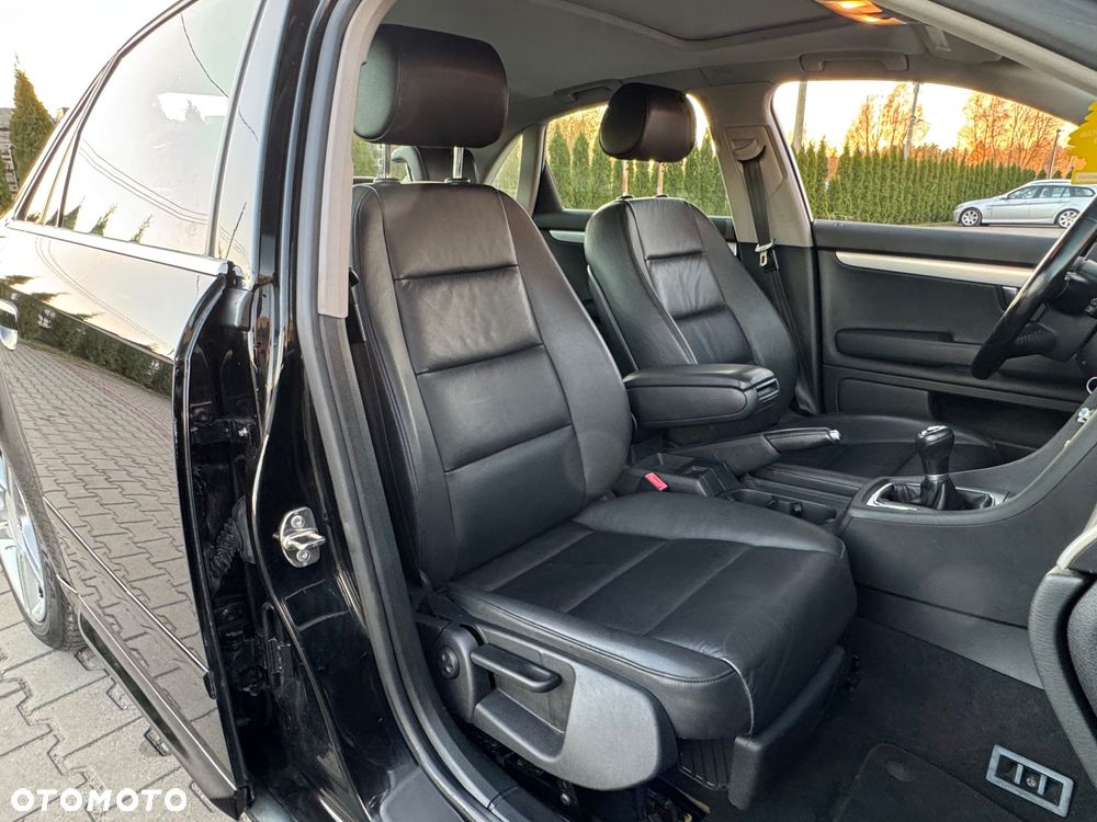 Audi A4 Limousine - 14