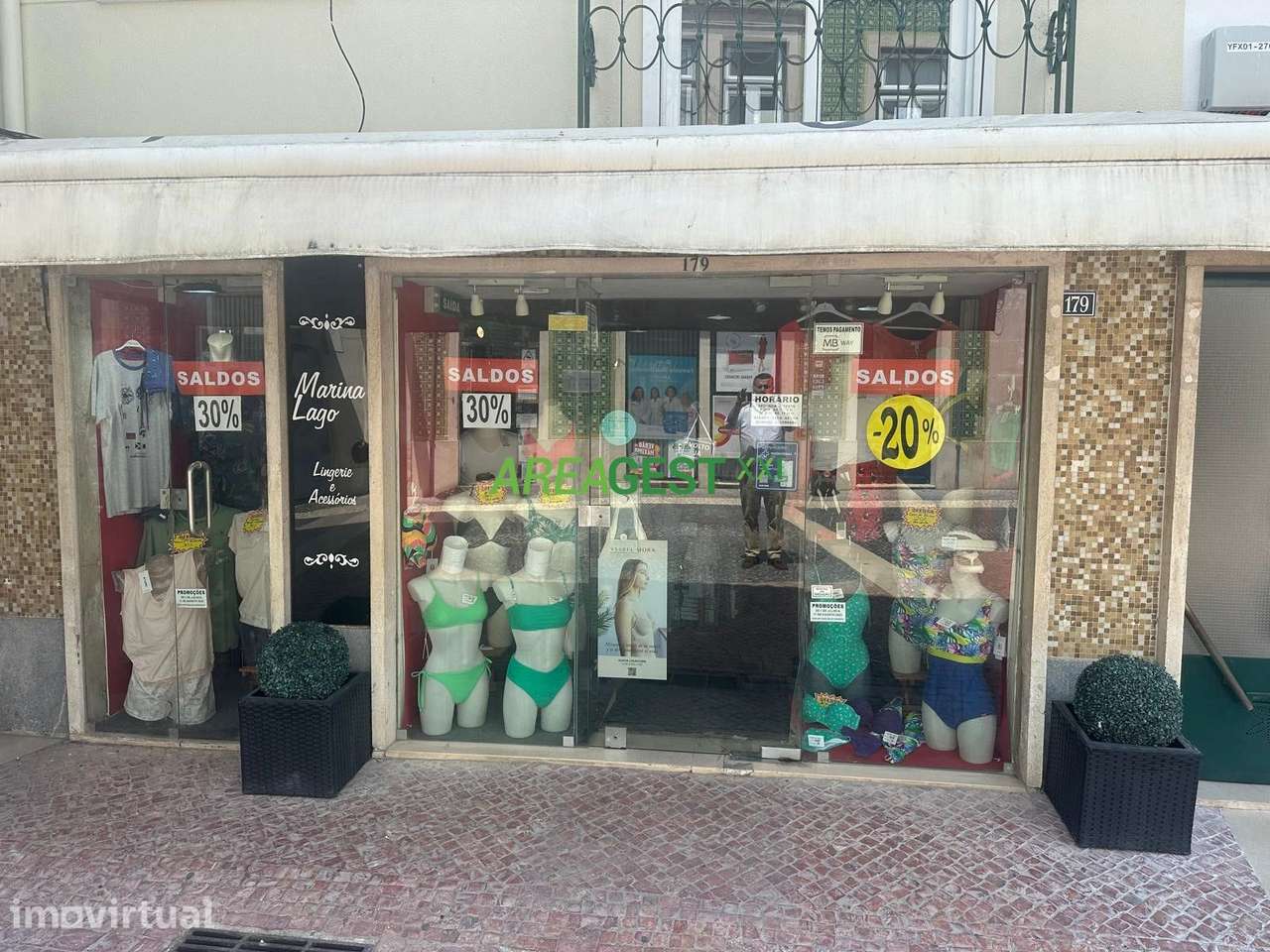Loja com rendimento no Centro de Vila Franca de Xira - Grande imagem: 2/16