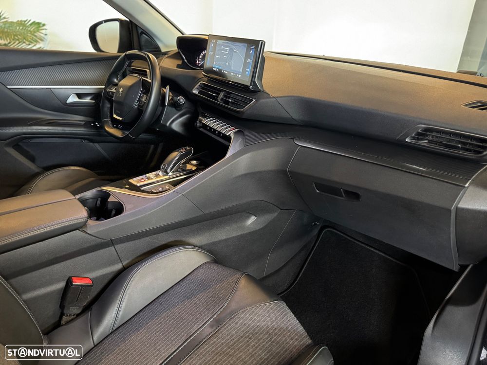 Peugeot 5008 BlueHDI 130 EAT8 Allure Pack - 27