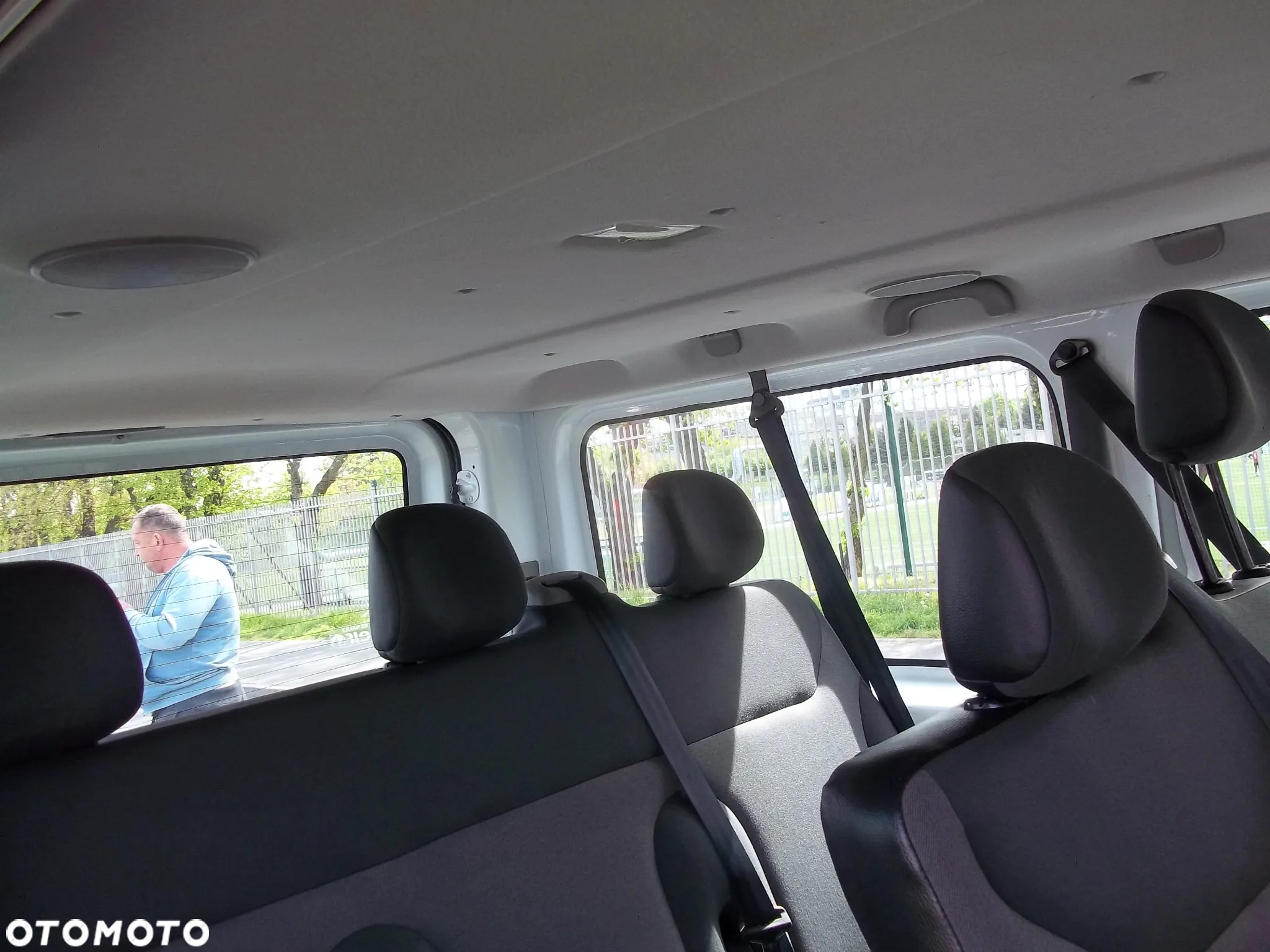 Renault Trafic 2.0 dCi 115 Combi L2H1 - 13