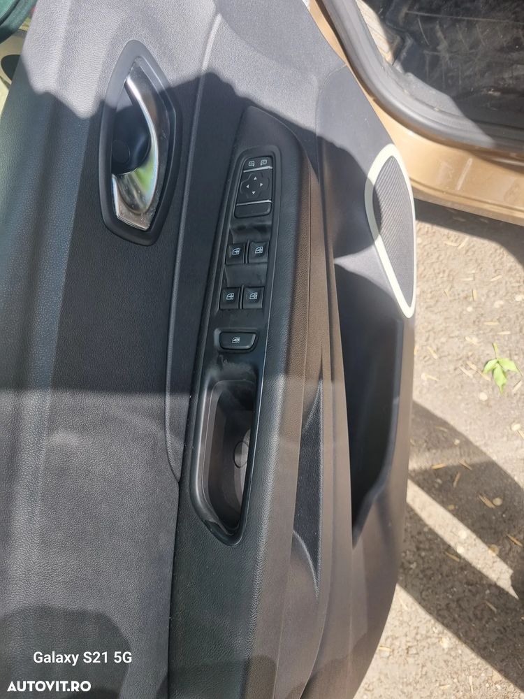 Renault Captur ENERGY TCe Zen - 5