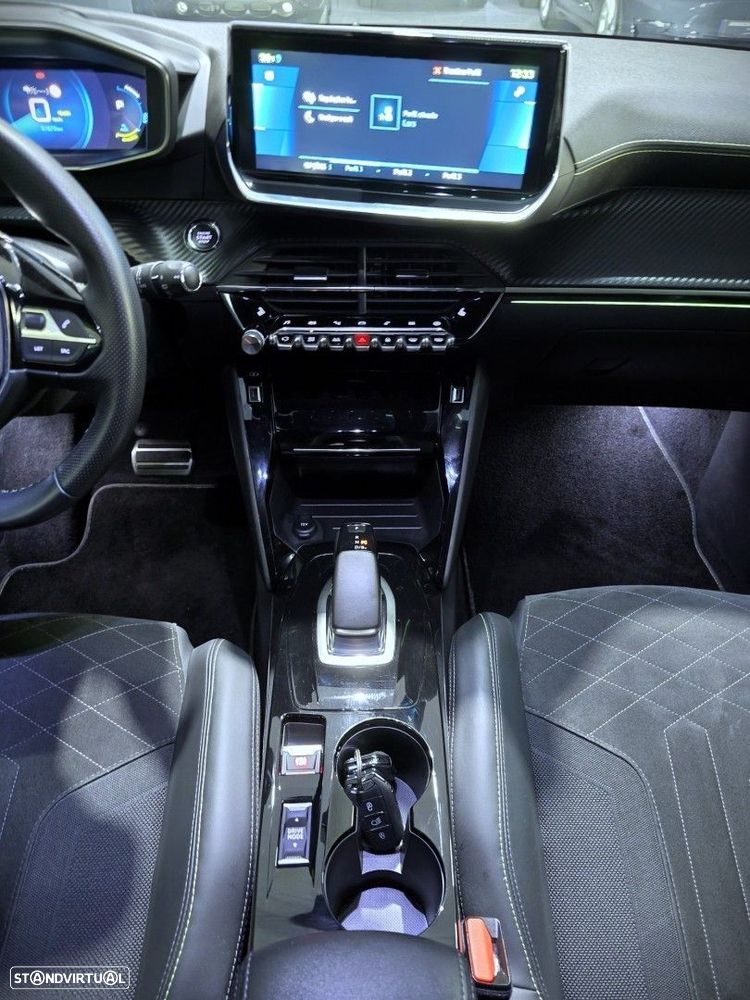 Peugeot e-208 50 kWh GT Line - 24