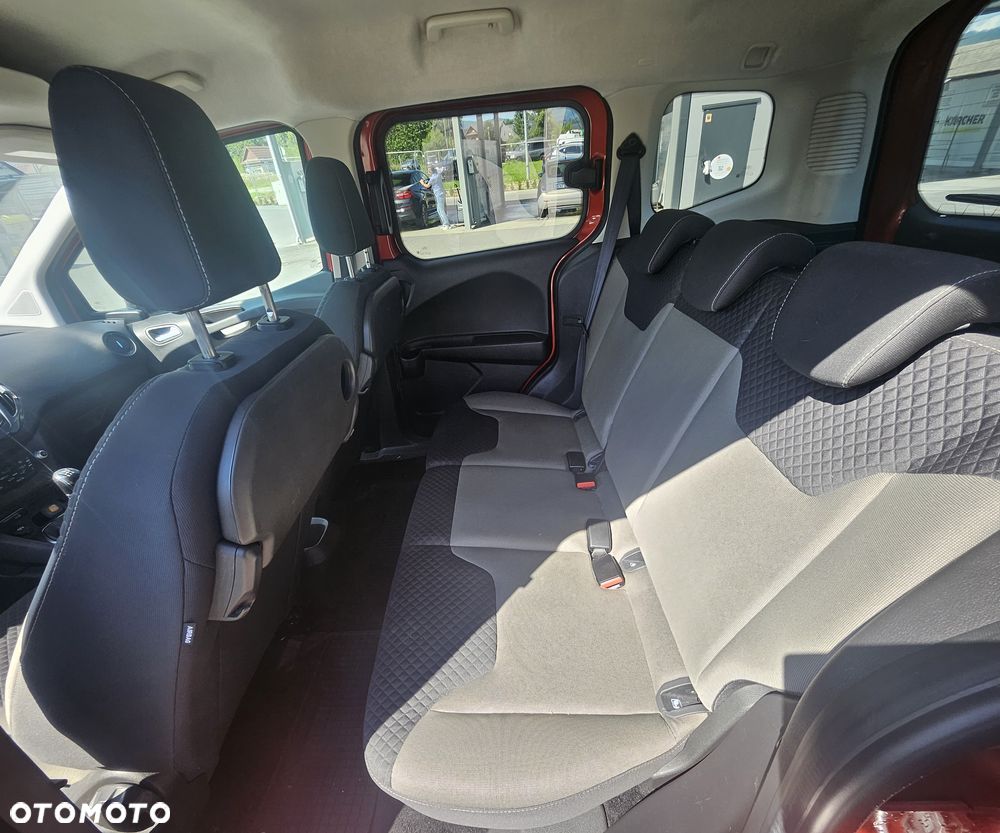 Ford Tourneo Courier 1.0 EcoBoost S&S Titanium - 18