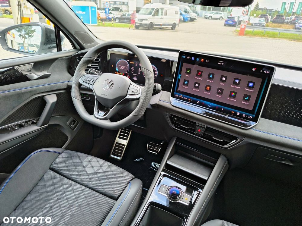 Volkswagen Tiguan - 12